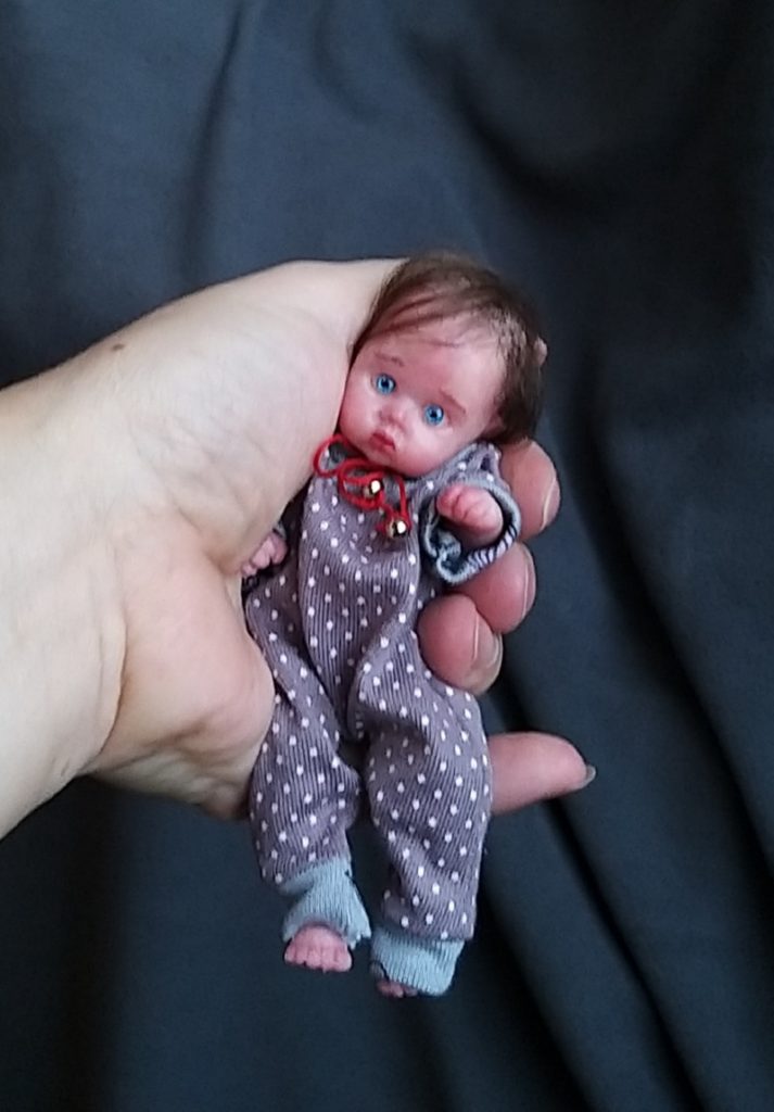 Minireborn silicone baby girl doll 5 inch Inna, painted, open eyes , open mouth with pacifier and bootle, original clothes