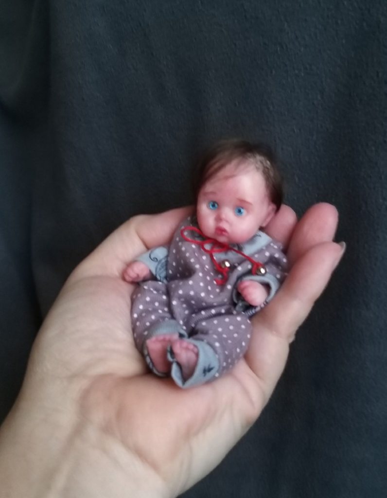 Minireborn silicone baby girl doll 5 inch Inna, painted, open eyes , open mouth with pacifier and bootle, original clothes