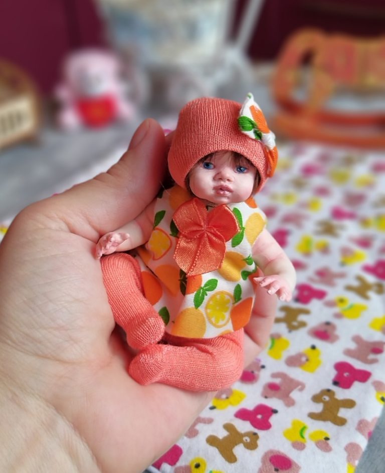 Polymer clay dolls cast on rezin Kovalevadoll tiny silicone baby dolls