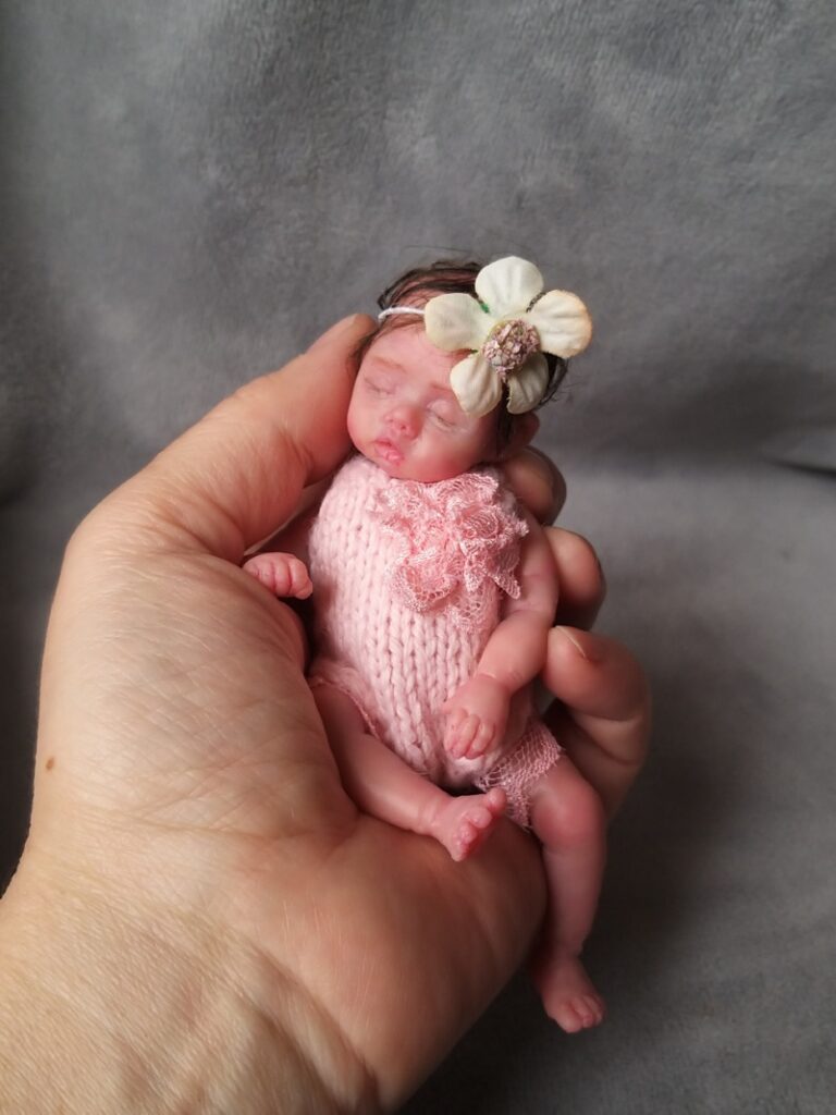 How to buy 5 inch sleeping silicone baby girl-tiny realistic doll