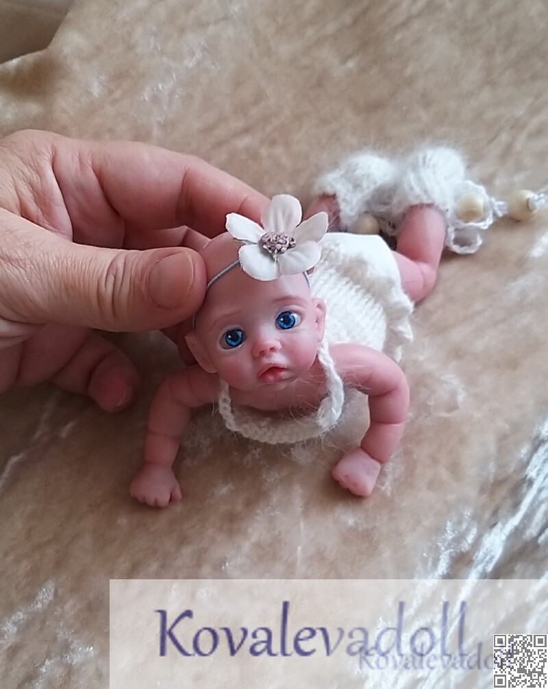 Available silicone Babies for sale - 3 tiny silicone babies 25 mini silicone baby Mia doll