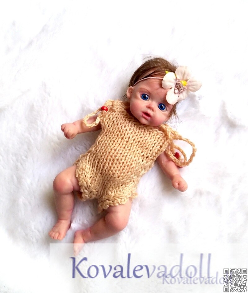 https://kovalevadoll.com/wp-content/uploads/2021/08/mini-silicone-baby-dolls-Katy-6-inch-by-Kovalevadoll-Kovaleva-Natalya27.jpeg